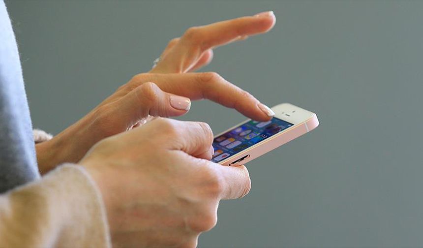 Akıllı telefonlarda devrim niteliğinde değişim: Sim kartları tarihe karışıyor!