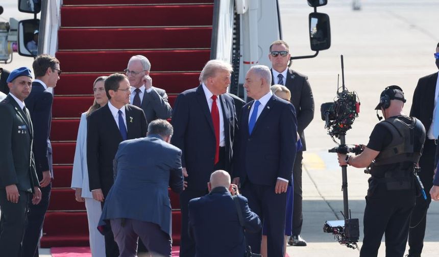 Netanyahu'dan Trump'a dikkat çeken hediye