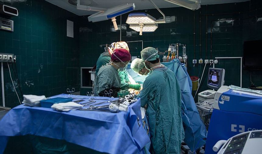 Böyle vefasızlık görülmedi! Böbreğini vermişti...