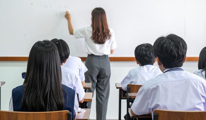 Uraloğlu duyurdu! Öğretmenlere yüzde 50 indirim