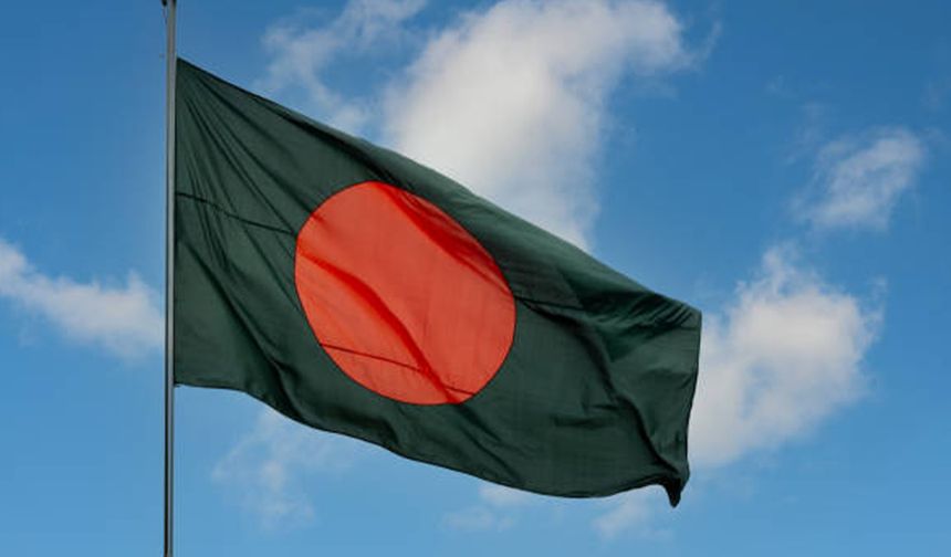 Eski başbakan idam cezasına çarptırıldı!