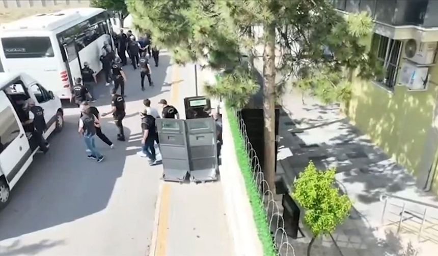 45 ilde FETÖ’ye operasyon: 67 kişi tutuklandı