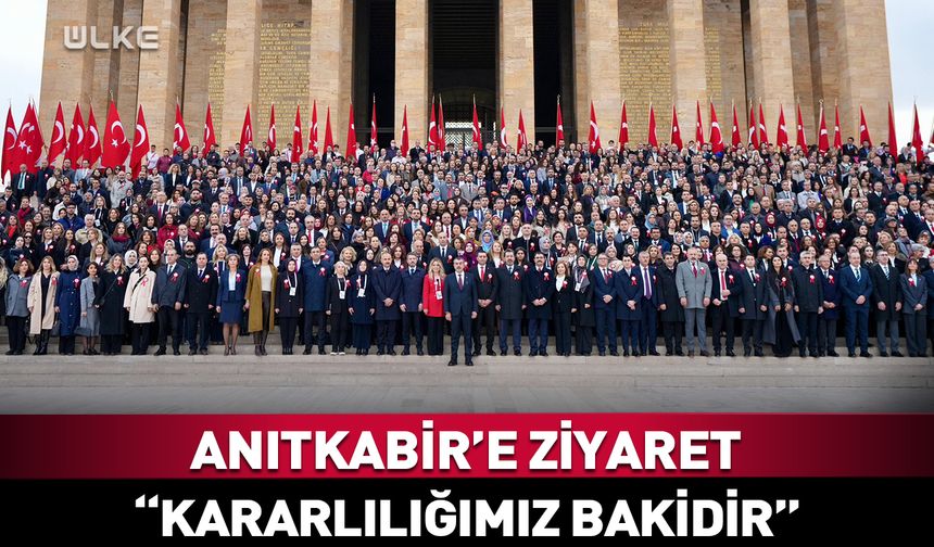 Bakan Yusuf Tekin ve öğretmenlerden Anıtkabir'e ziyaret