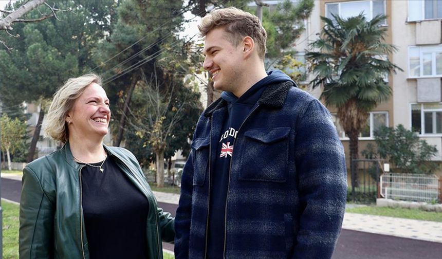 Annesinin bağışladığı böbrekle diyalizden kurtuldu