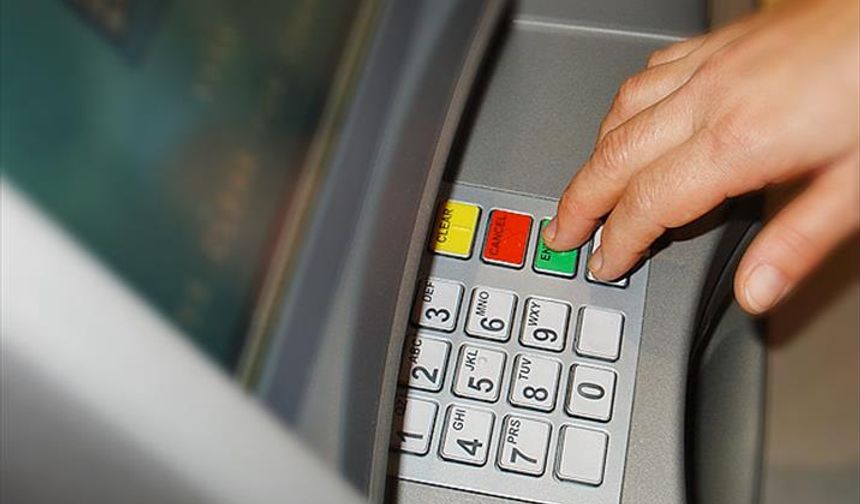 ATM'lerde yeni dönem: Artık zorunlu! 1 Ocak'ta hayata geçiyor…