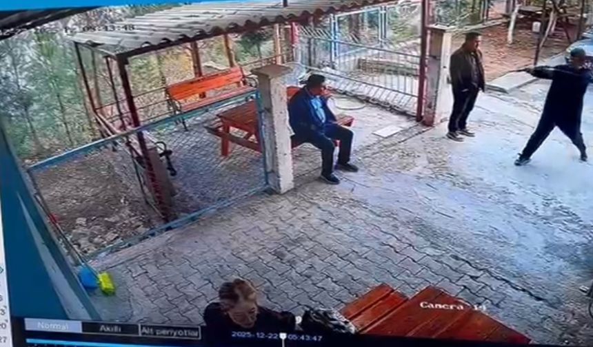 Okul bahçesinde öğrencisi tarafından vurulan öğretmenden haber var!