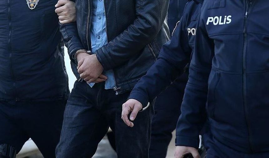 Sarı kategoride aranıyordu: Firari binbaşı yakalandı!