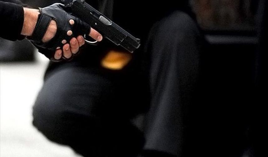 Ünlü isme silahlı saldırı