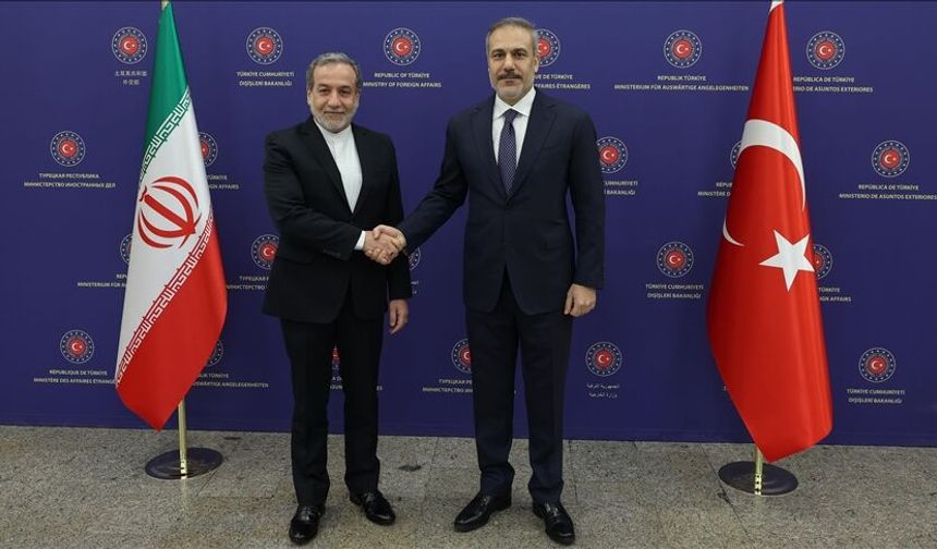 Bakan Fidan Arakçi ile görüştü