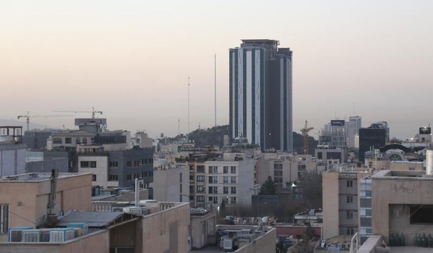 İran: 170 öğretmen ve öğrenci can verdi