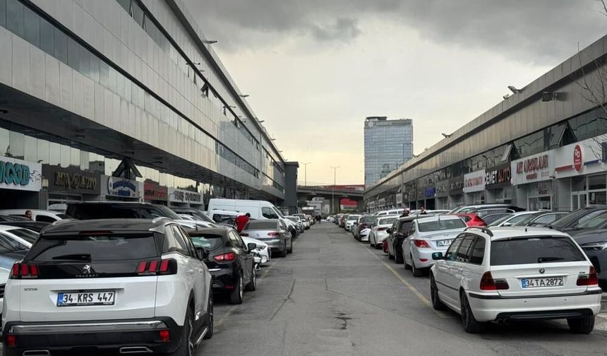 Hürmüz Boğazı otomobilde ikinci eli vurdu