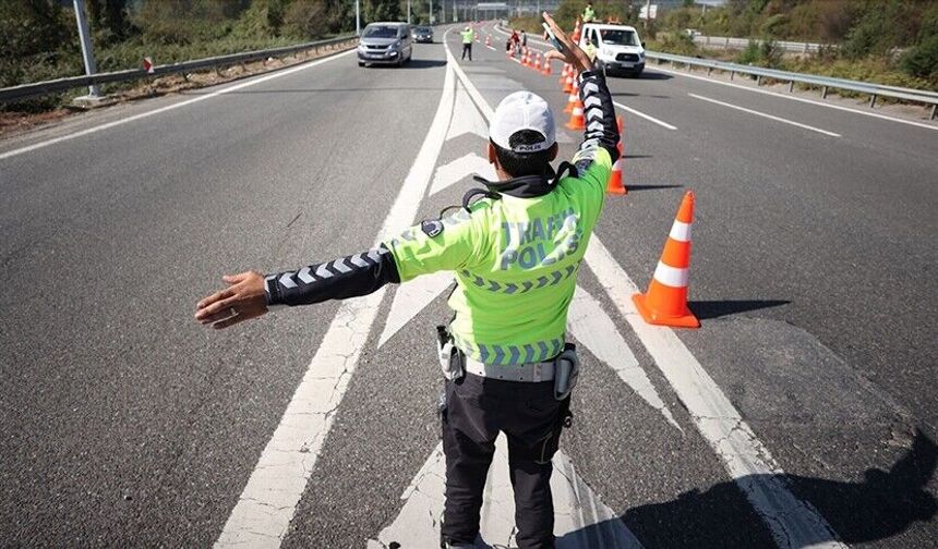 İstanbullular dikkat! Yarın bazı yollar trafiğe kapatılacak