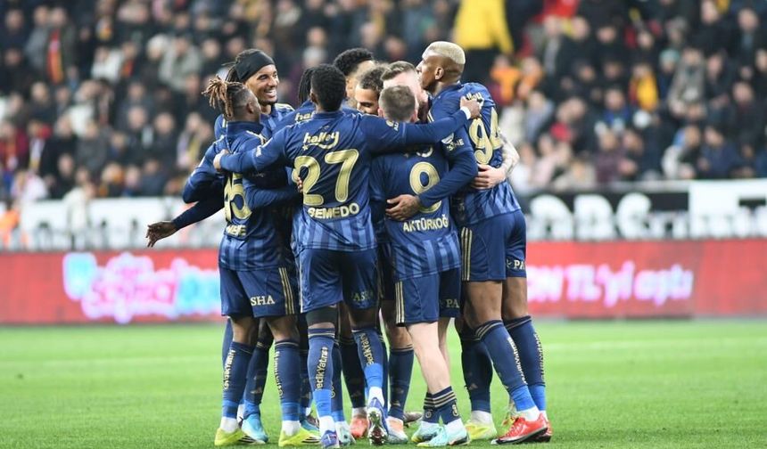 Liderliğe 1 adım kaldı! Fenerbahçe Kayserispor'u farklı geçti