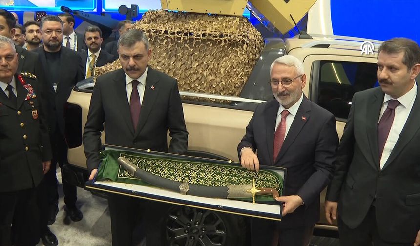 Bakan Mustafa Çiftçi'ye süpriz hediye! Gündem oldu