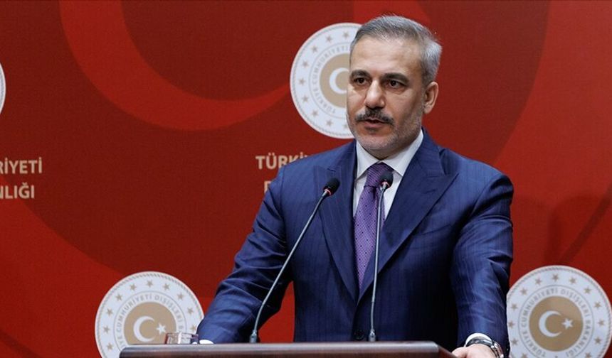 Katar ve Türkiye'den kardeş ülke Pakistan'a tam destek
