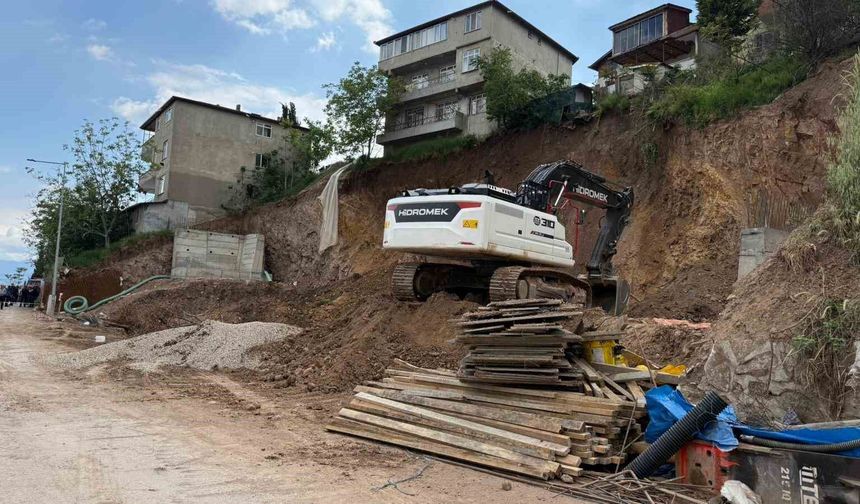 İzmit'te korku dolu anlar! 5 bina tahliye edildi