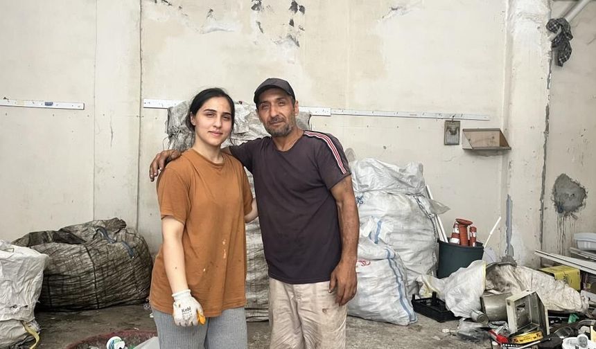 Binbir zorlukla okuttu! Emeklerini boşa çıkarmadı