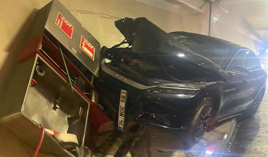 Avrasya Tüneli'nde korkutan kaza! Yürekler ağza geldi