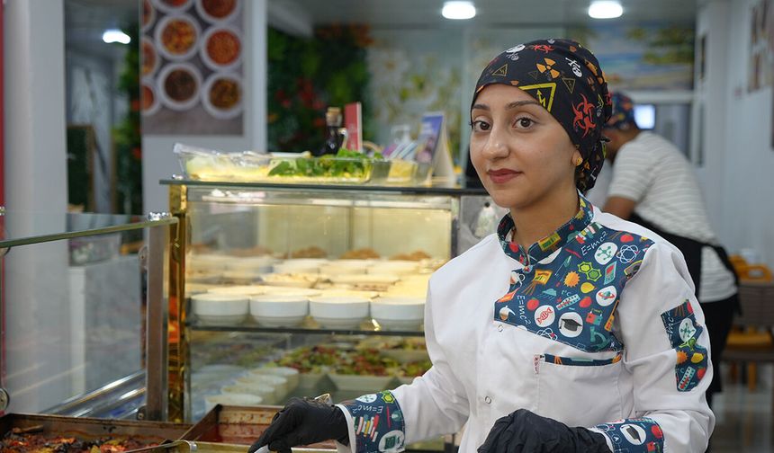 Daha 19 yaşında ama 5 kişiye iş veriyor! 'Yapamazsın' diyenlere en güzel cevap