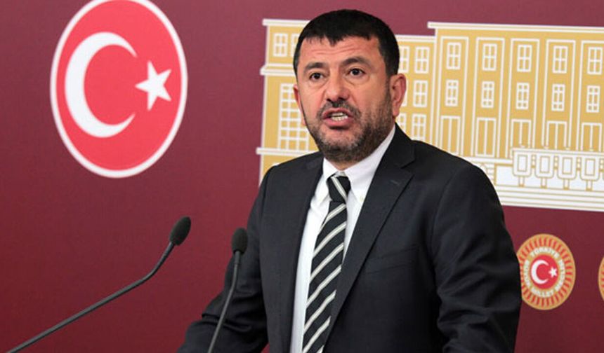 Yeni Partili Veli Ağbaba hastaneye kaldırıldı!