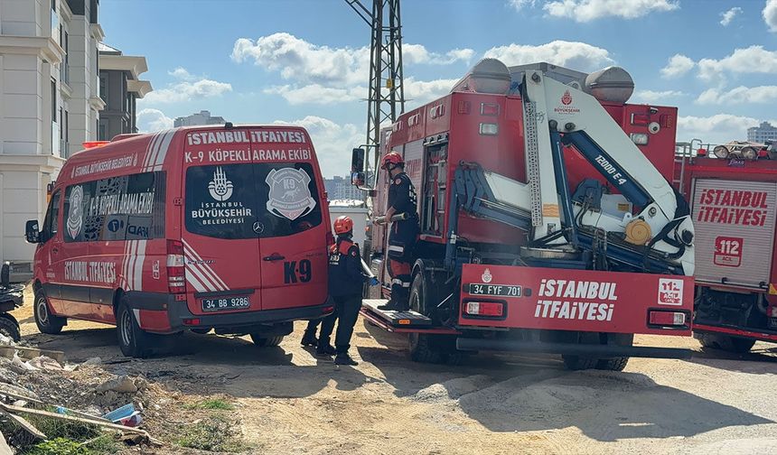 Başakşehir'de korku dolu anlar! İstinat duvarı çöktü
