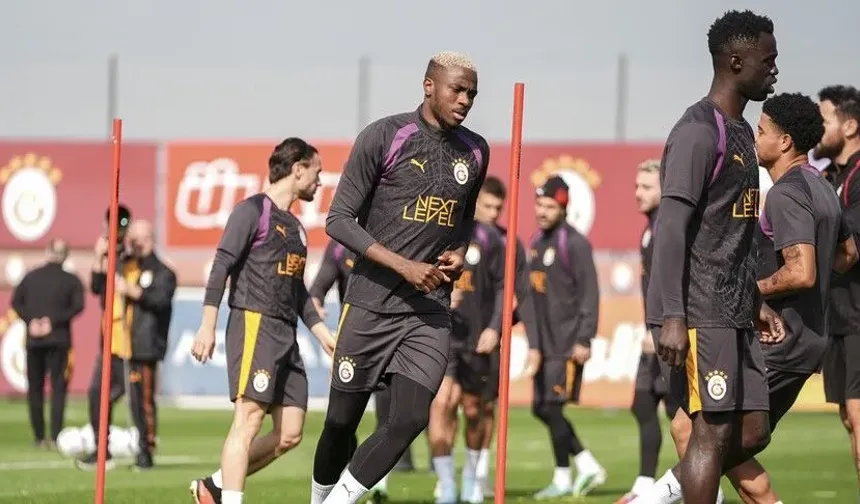 Yıldız isim Fransa'ya götürülmedi! Galatasaray'ın Lille maçı kadrosu netleşti