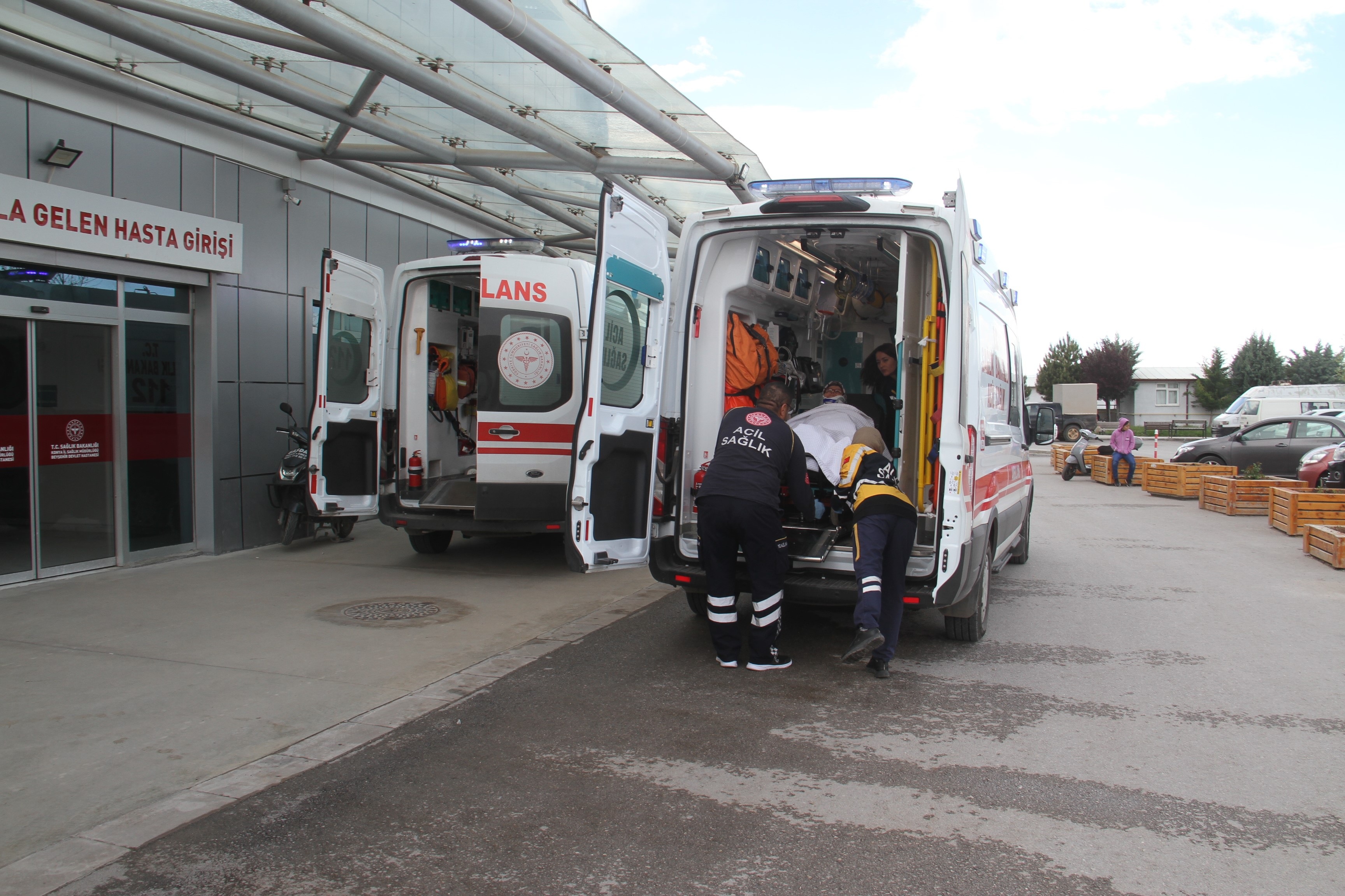 Ambulans-2