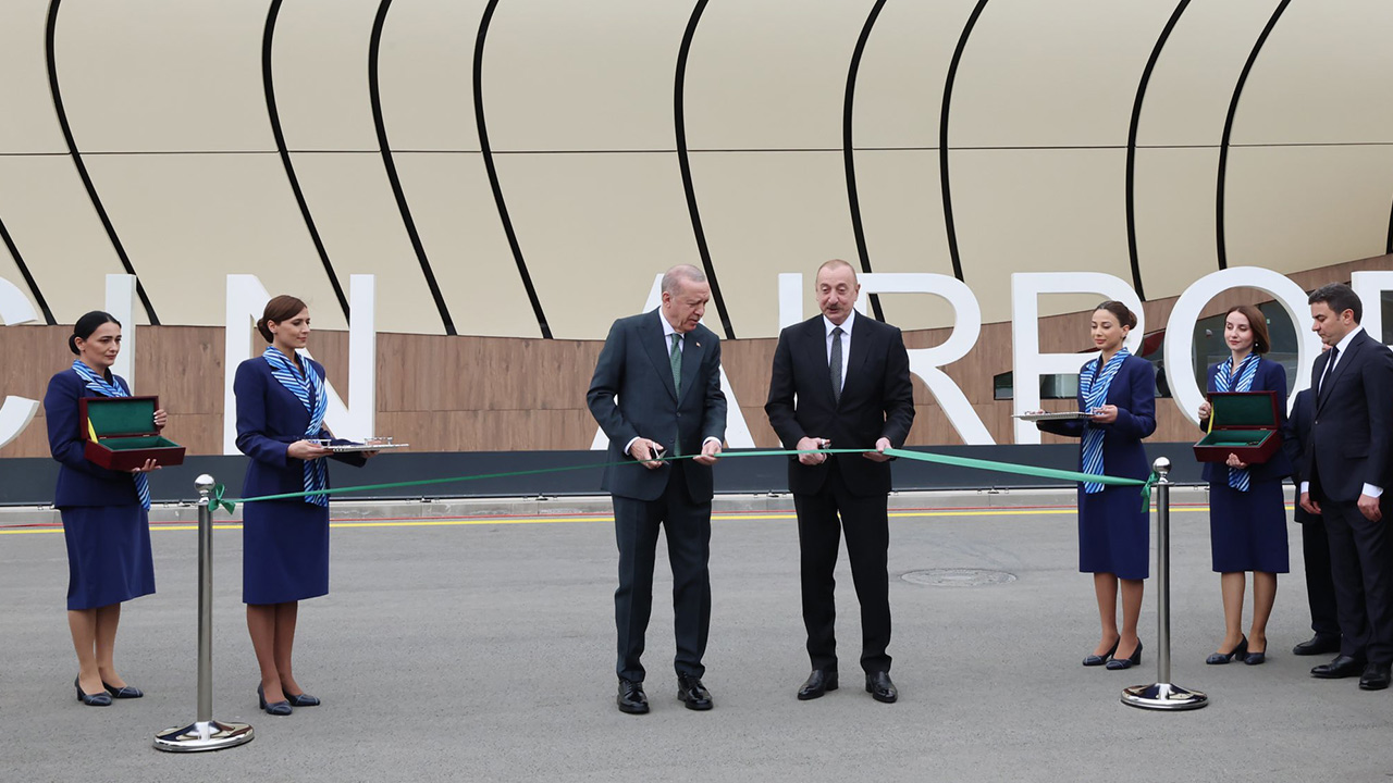 Erdoğan ve Aliyev, Laçın Uluslararası Havalimanı’nın açılışını yaptı
