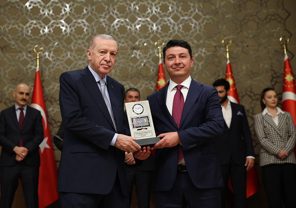 Muhammet Bayram ödül