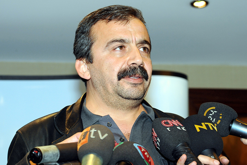 Sırrı Süreyya Önder Kimdir