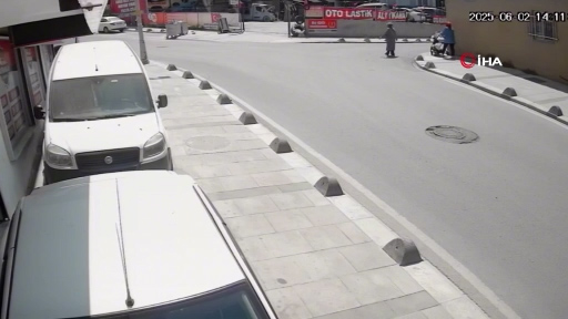 { C7 A D C14 E E5 E B 4769 B848 A63269 F C557 B}.Mp4.00 00 19 06. Still006