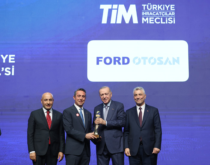 Cumhurbaskanı Erdogan Odul Toreni (1)