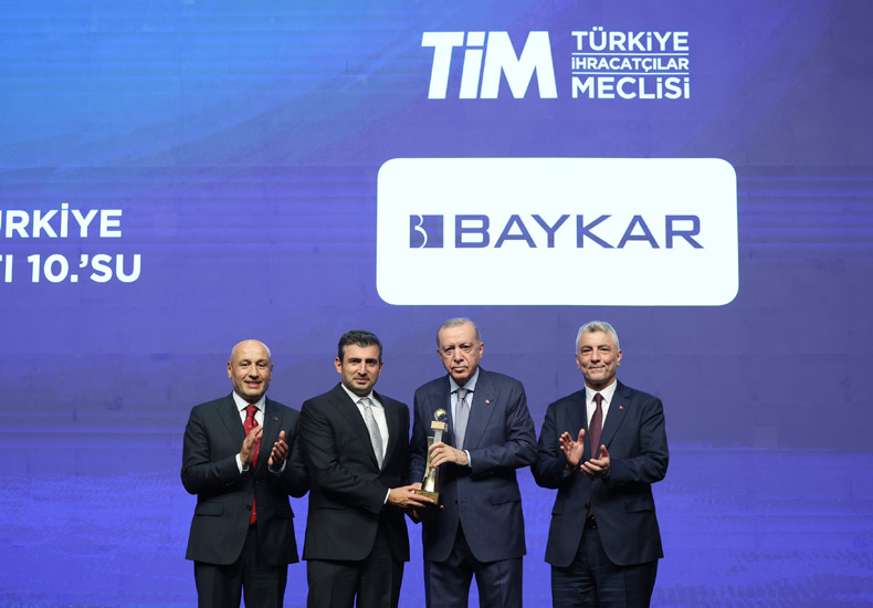 Cumhurbaskanı Erdogan Odul Toreni (2)