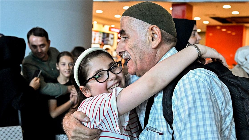 Hacıların Yurda Donusu Basladi (1)