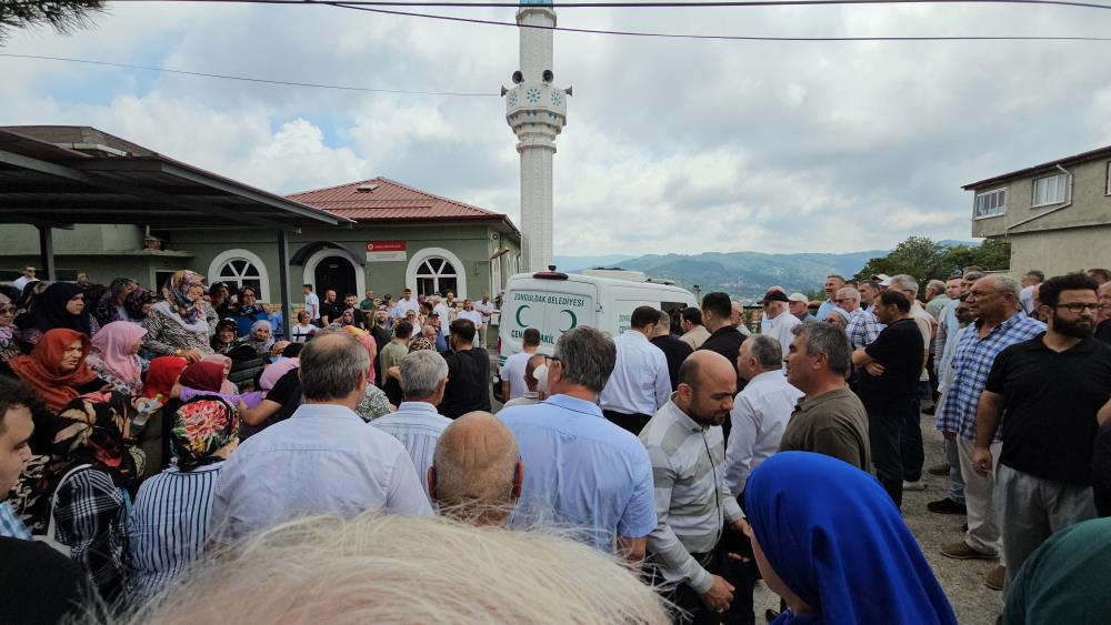 Cem Kucuk1