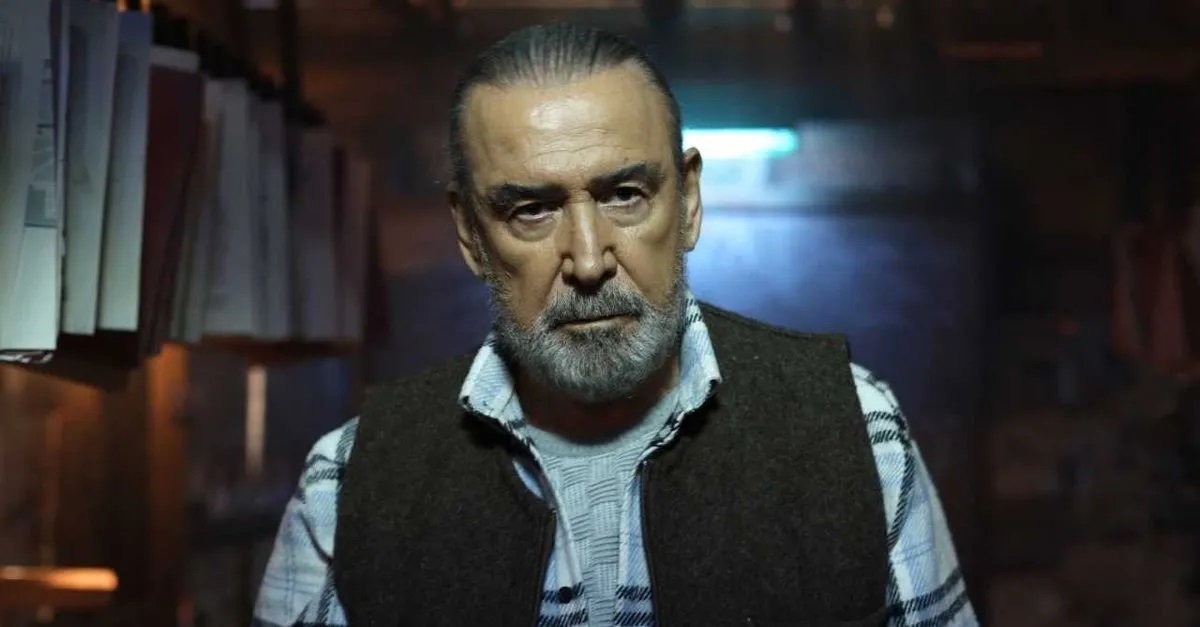 Cihan Unal Yalnız Kurt