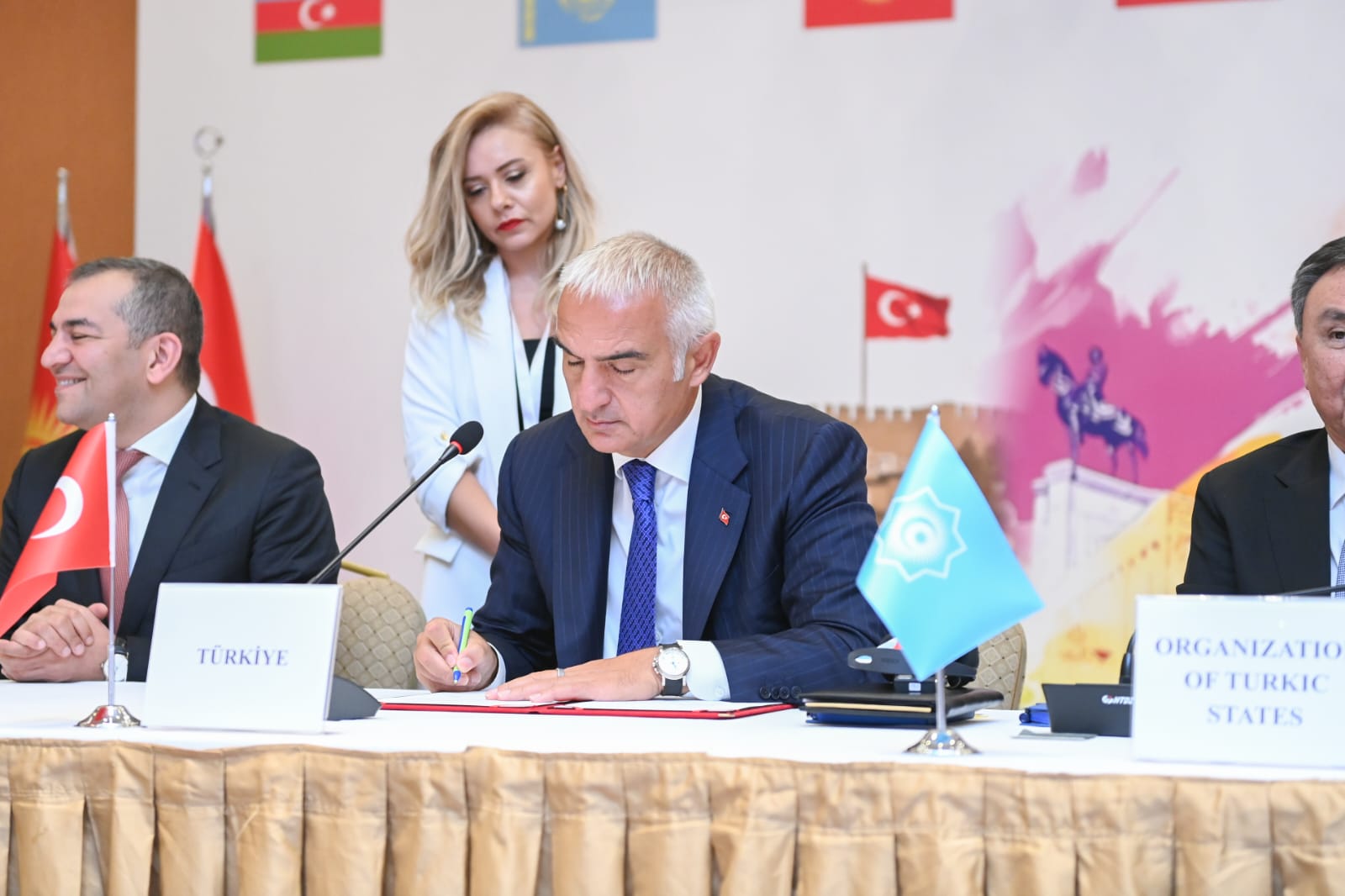 Mehmet Nuri Ersoy (3)