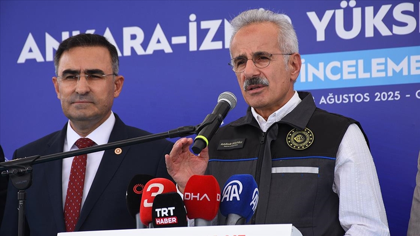 Bakan Uraloglu (2)