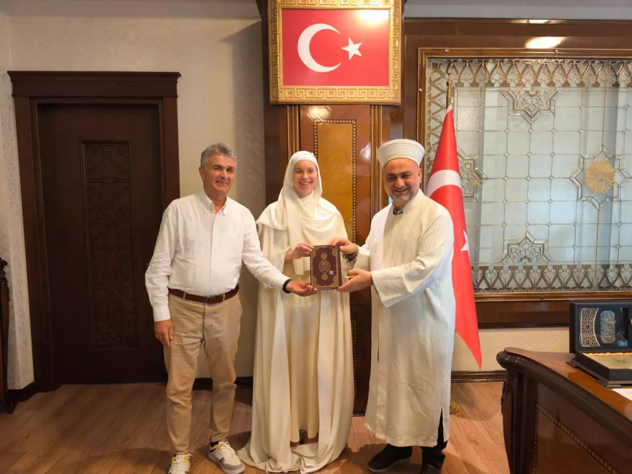 Erasmus Için Gelen Polonyalı Kadın Adana'da Müslüman Oldu (1)
