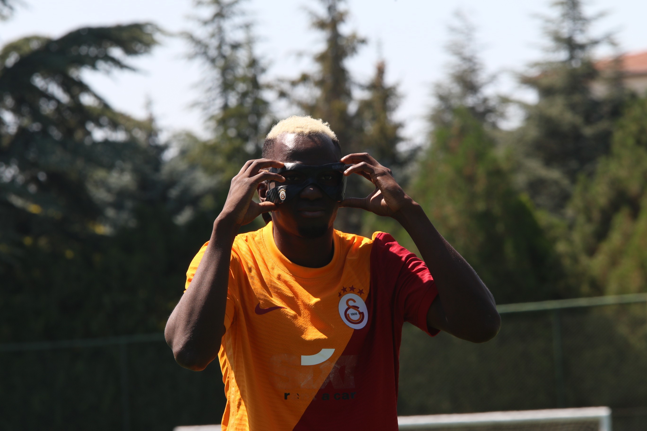 Osimhene Benzeyen Futbolcu