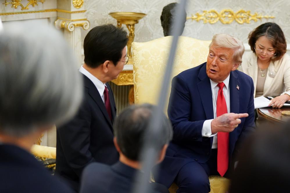 Trump El Sıkısması (1)