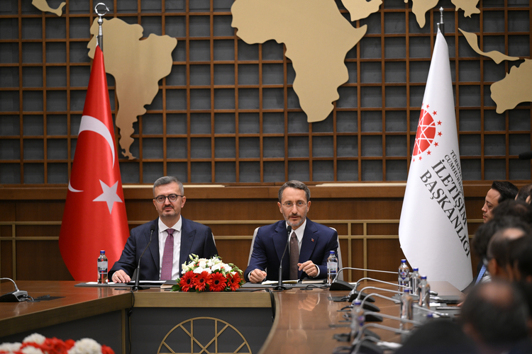 Burhanettin Duran Fahrettin Altun-1