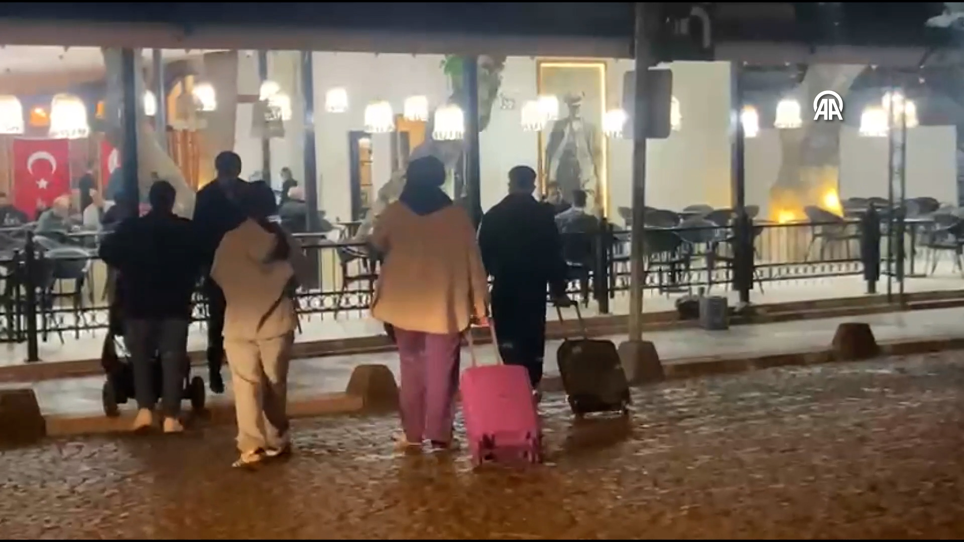 Deprem Balıkesir Bursa Istanbul Haber Sondakika (1)