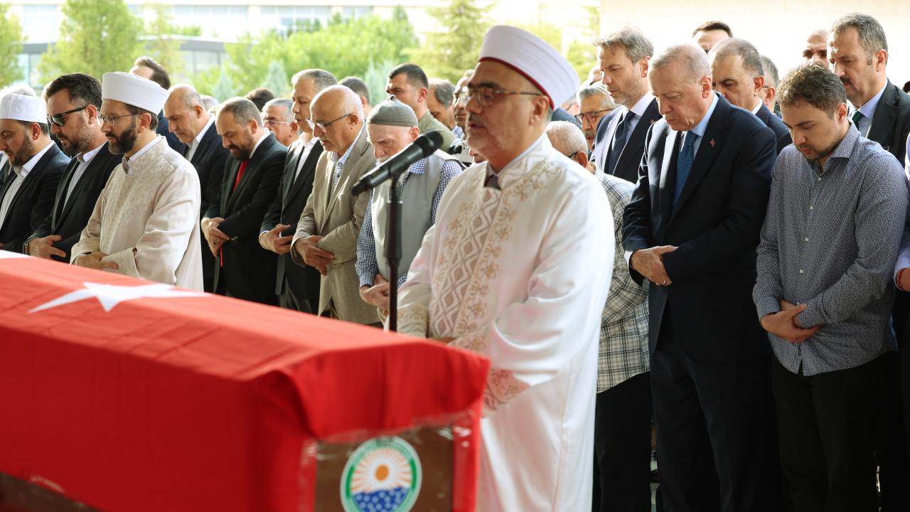 Erdogan Cenaze Haber Sondakika Vefa Yol Dava Arkadaşı (1)