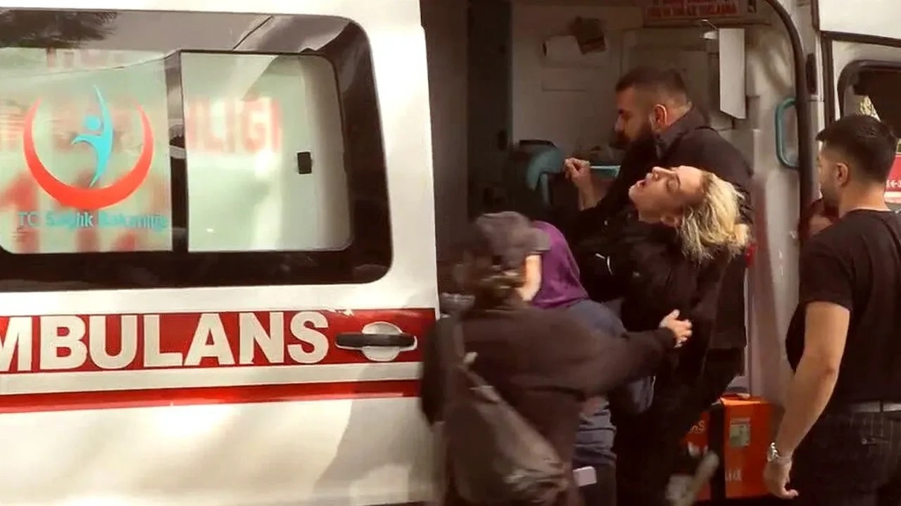 Gullu Kızı Fenalastı