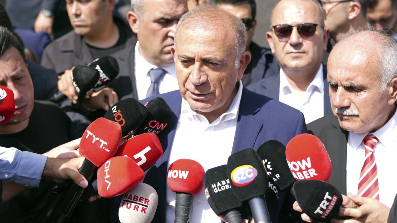 Gürsel Tekin-3