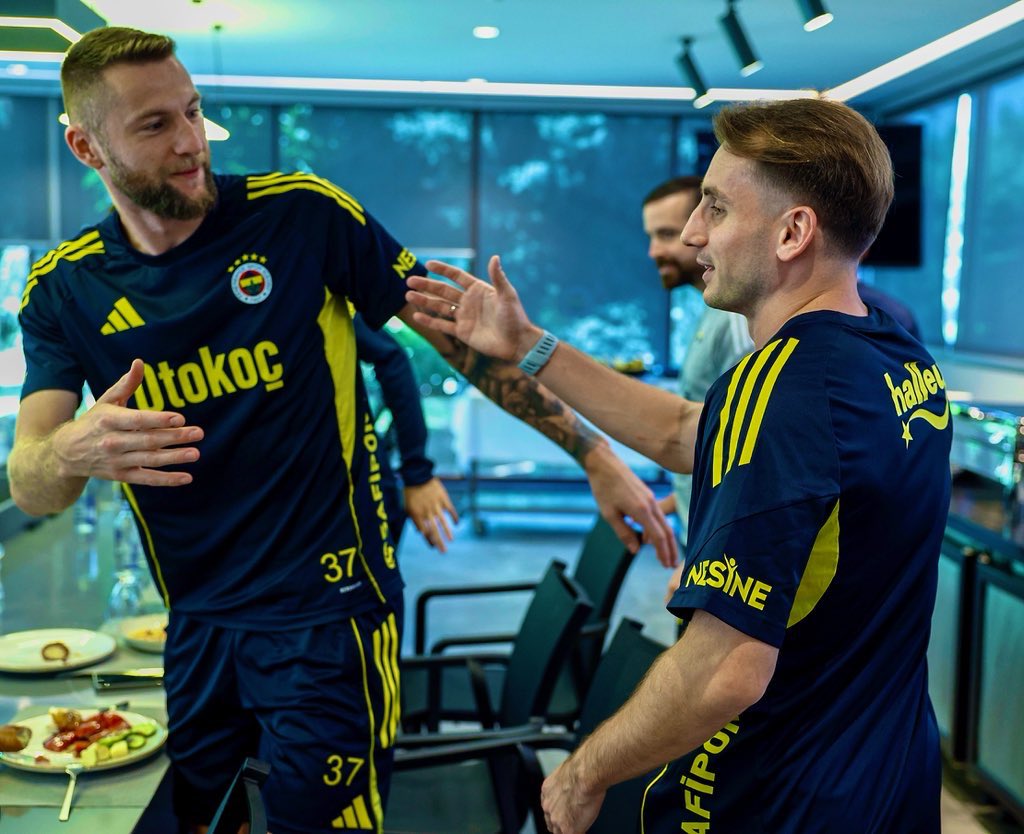 Kerem Akturkoglu Fenerbahce (3)