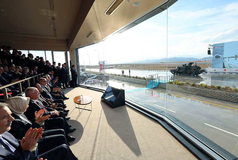 Türkiye'den gövde gösterisi: Zırhlılar ortaya çıktı! Erdoğan'dan tam not aldı