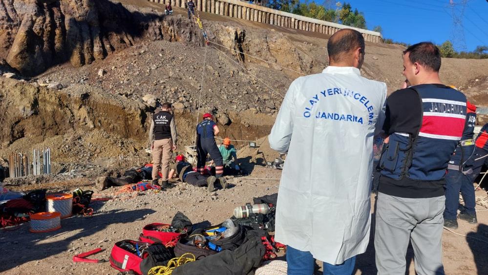 30 Metrelik Kuyuya Dustu (1)