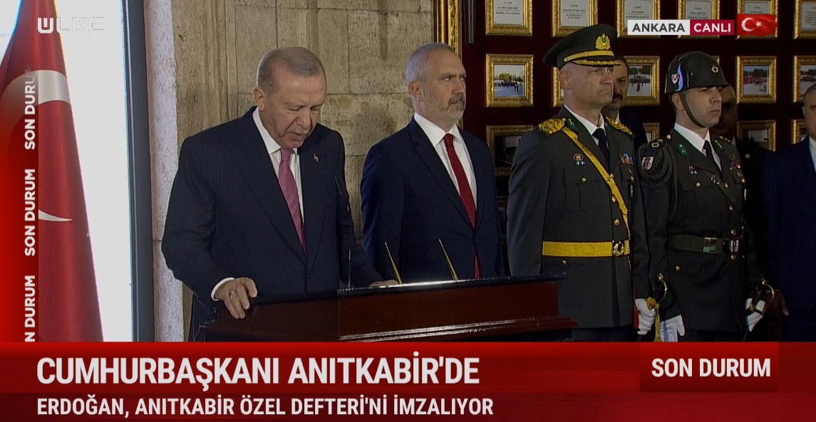 Cumhurbaşkanı Recep Tayyip Erdoğan, deftere şunları yazdı: